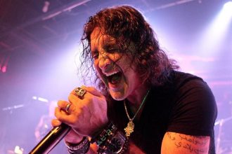 spot-on:-creed-lead-singer-scott-stapp-has-a-message-for-‘the-powers-that-be’-–-and-for-all-americans