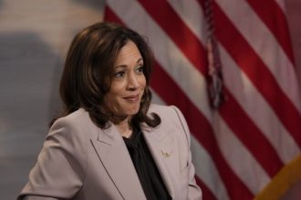 kamala-promotes-more-lies-about-trump’s-fitness,-then-shows-how-clueless-she-is