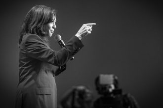 kamala-harris’-favorability-plummets-two-weeks-before-election-day