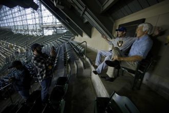 ‘mr.-baseball’-bob-uecker-passes-away