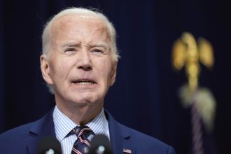 four-more-days:-watch-joe-biden-need-stage-directions-at-armed-forces-farewell