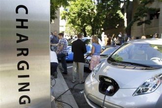 there-are-now-200,000-charging-stations-in-the-us.-that’s-just-a-million-short-of-what’s-needed-by-2030