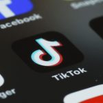 more-americans-favor-ban-on-tiktok-than-oppose-it,-poll-finds