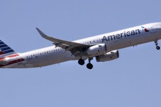 there’s-been-a-bomb-threat-on-an-american-airlines-flight