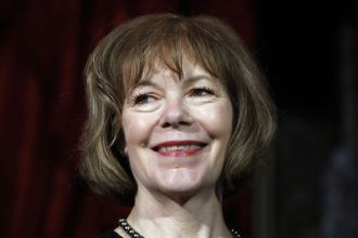 minnesota’s-sen.-tina-smith-savagely-ratioed-for-celebrating-release-of-convicted-murderer